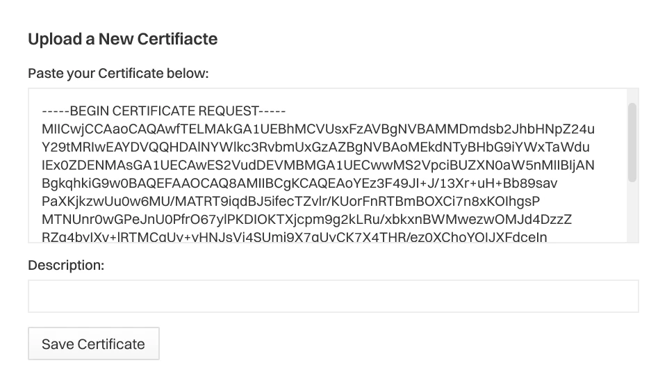Schnittstelle zum Hochladen eines neuen SSL-Zertifikats mit einem Textbereich für eingefügte Zertifikatsdaten, einem Beschreibungsfeld und einer „Zertifikat speichern“-Schaltfläche.